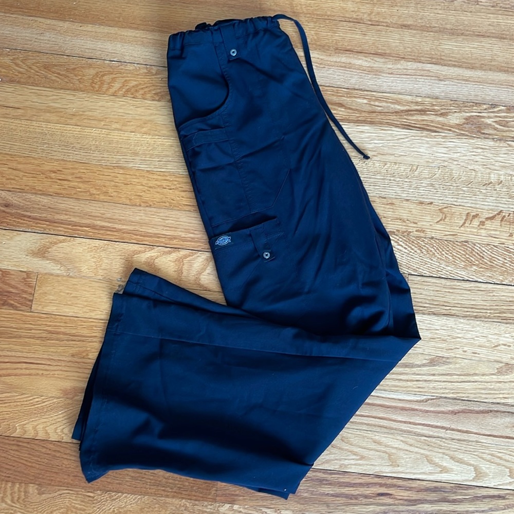 Dickies Medical Scrub Loose fit drawstring scrub pant black multi pocket